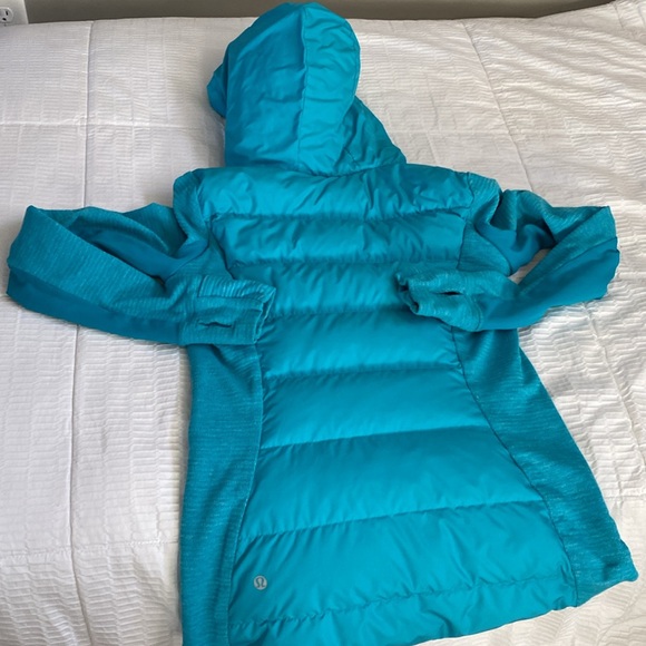 lululemon athletica Teal Hooded Sweater - Picture 12 of 16